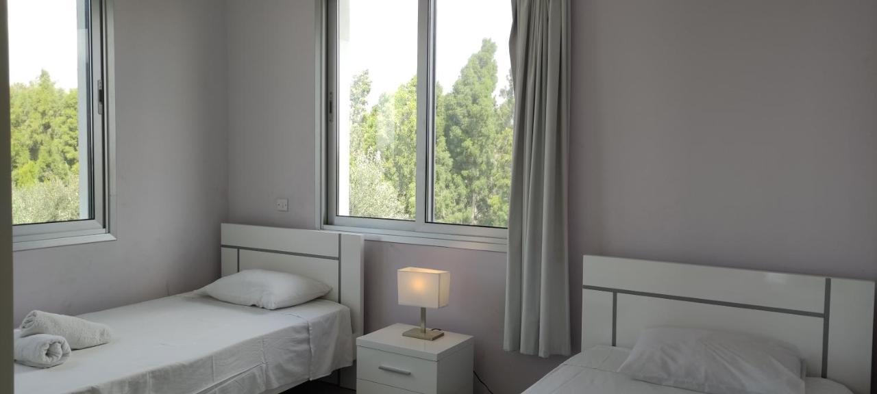 Kiti Village Villa, Cyprus, Salt-Water Pool, 6 Bedrooms, Larnaca ภายนอก รูปภาพ