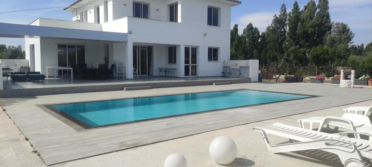 Kiti Village Villa, Cyprus, Salt-Water Pool, 6 Bedrooms, Larnaca ภายนอก รูปภาพ